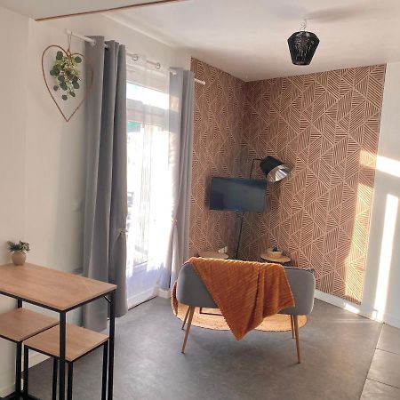 Le Quai Des Marins Appartement Châteauroux Buitenkant foto
